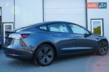 Седан Tesla Model 3 2024 в Дрогобыче
