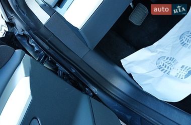 Седан Tesla Model 3 2024 в Дрогобыче
