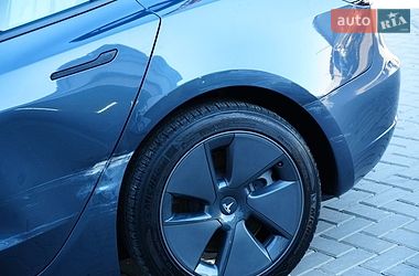Седан Tesla Model 3 2024 в Дрогобыче