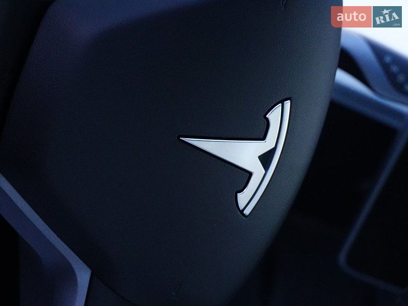 Седан Tesla Model 3 2024 в Дрогобыче