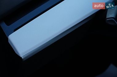 Седан Tesla Model 3 2024 в Дрогобыче