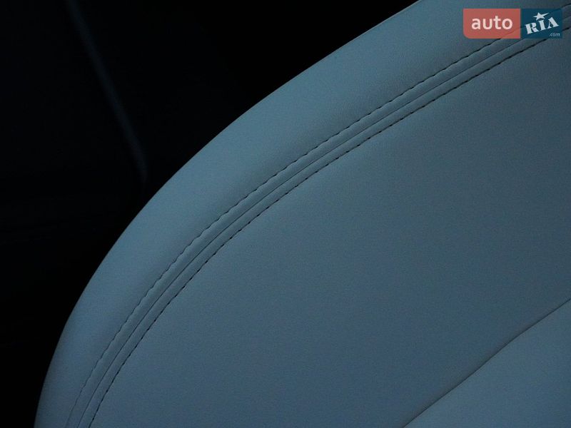 Седан Tesla Model 3 2024 в Дрогобыче