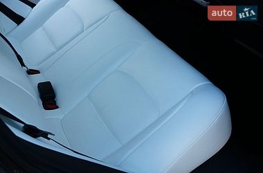 Седан Tesla Model 3 2024 в Дрогобыче