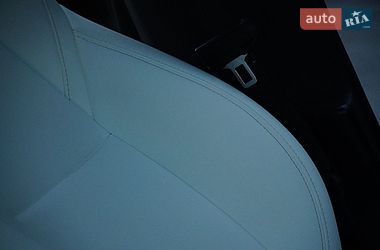 Седан Tesla Model 3 2024 в Дрогобыче