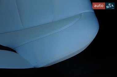 Седан Tesla Model 3 2024 в Дрогобыче