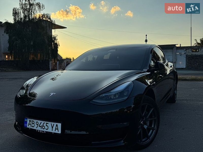 Tesla Model 3 2021