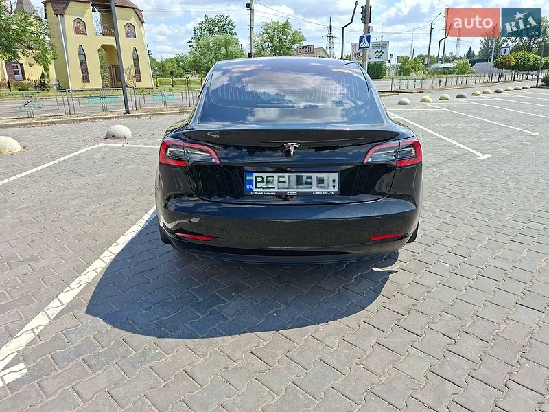 Седан Tesla Model 3 2019 в Вознесенске