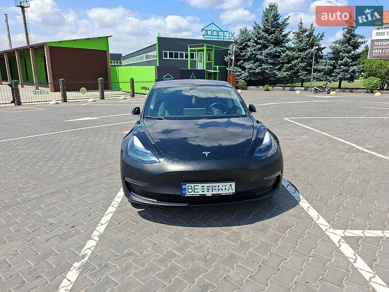 Седан Tesla Model 3 2019 в Вознесенске