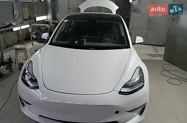 Tesla Model 3  2021