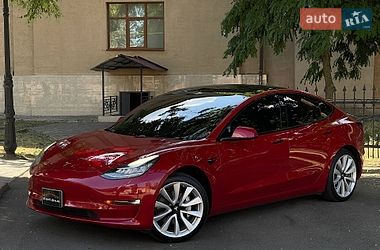 Tesla Model 3  2018