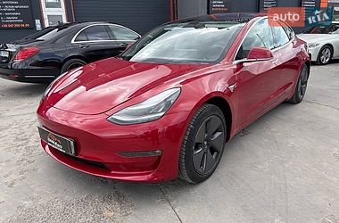 Tesla Model 3  2018