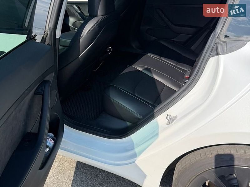 Седан Tesla Model 3 2023 в Києві фото 6 Седан Tesla Model 3 2023 в Києві
