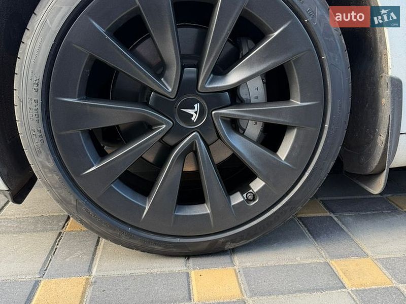 Седан Tesla Model 3 2023 в Києві фото 7 Седан Tesla Model 3 2023 в Києві