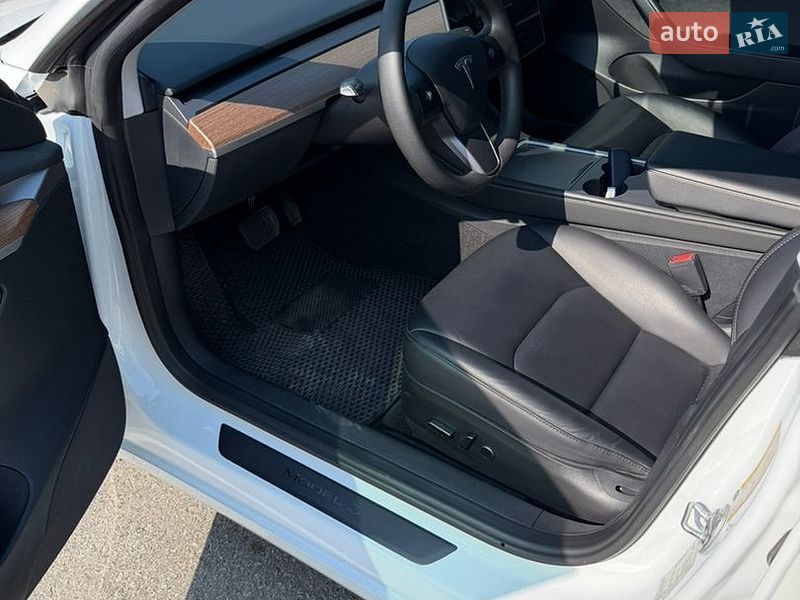 Седан Tesla Model 3 2023 в Києві фото 8 Седан Tesla Model 3 2023 в Києві