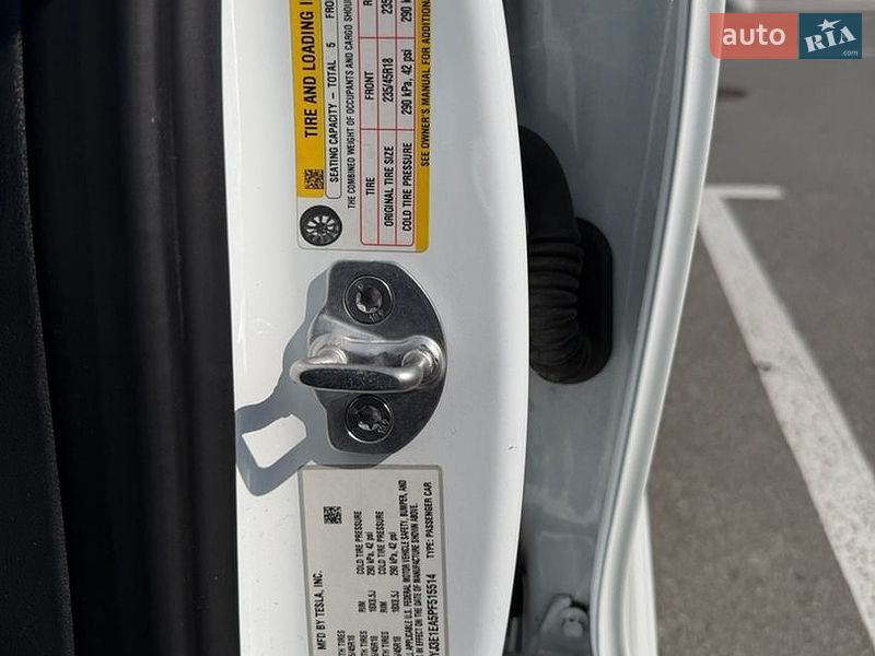 Седан Tesla Model 3 2023 в Києві фото 9 Седан Tesla Model 3 2023 в Києві