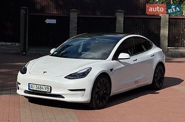 Tesla Model 3  2021