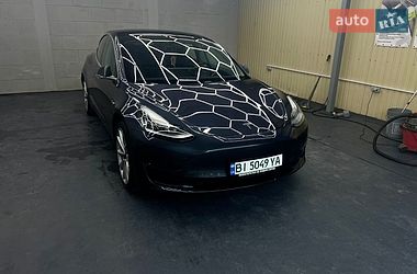 Tesla Model 3  2018