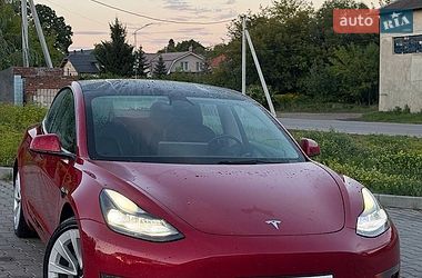 Tesla Model 3  2022
