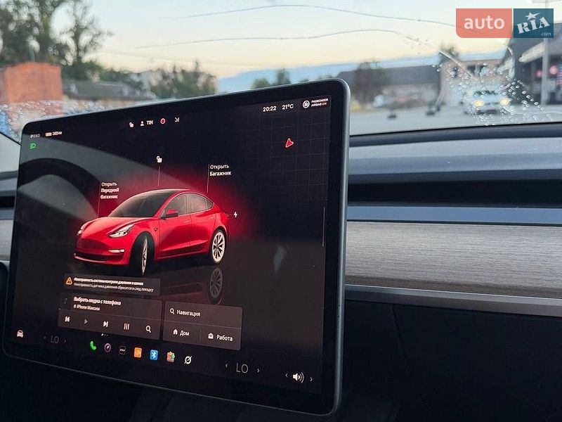 Седан Tesla Model 3 2022 в Коломиї