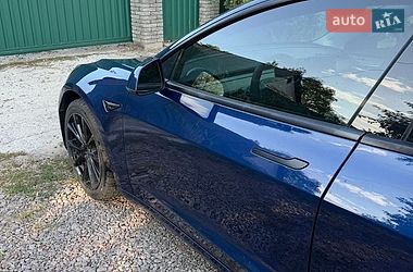 Седан Tesla Model 3 2021 в Борисполе