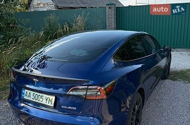 Седан Tesla Model 3 2021 в Борисполе
