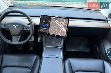 Седан Tesla Model 3 2021 в Борисполе