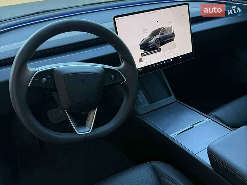 Седан Tesla Model 3 2024 в Николаеве
