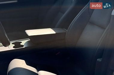 Седан Tesla Model 3 2022 в Бурштині