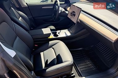 Седан Tesla Model 3 2022 в Киеве фото 29 Седан Tesla Model 3 2022 в Киеве