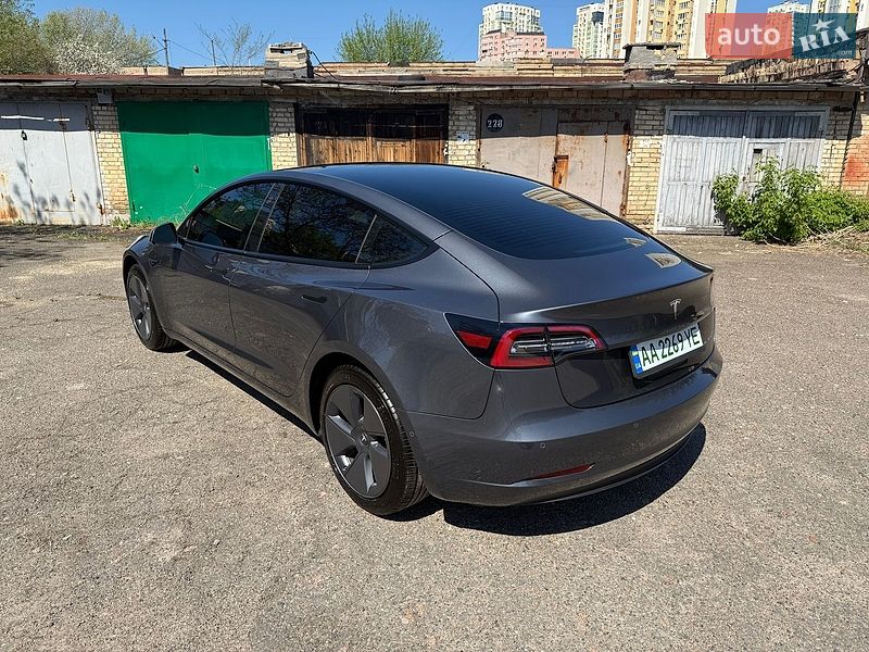 Седан Tesla Model 3 2022 в Киеве фото 10 Седан Tesla Model 3 2022 в Киеве