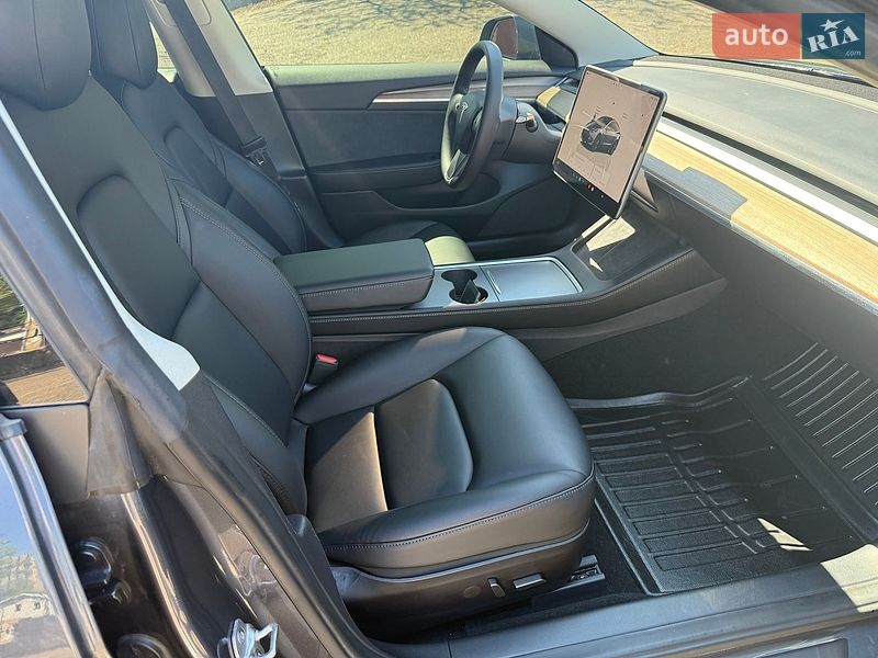 Седан Tesla Model 3 2022 в Киеве фото 16 Седан Tesla Model 3 2022 в Киеве