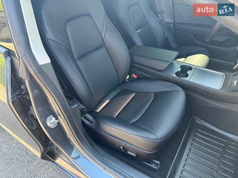 Седан Tesla Model 3 2022 в Киеве фото 18 Седан Tesla Model 3 2022 в Киеве