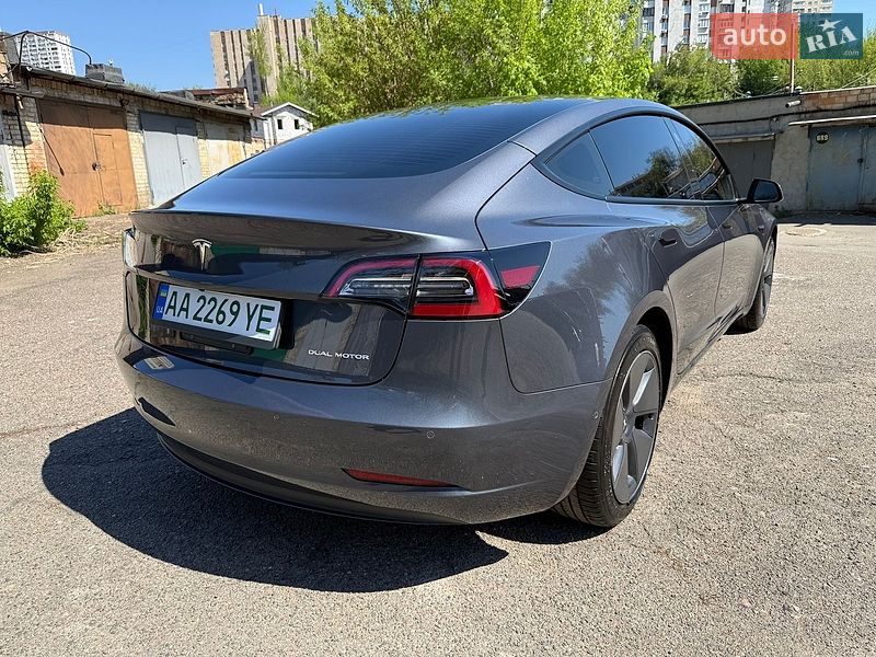 Седан Tesla Model 3 2022 в Киеве фото 24 Седан Tesla Model 3 2022 в Киеве