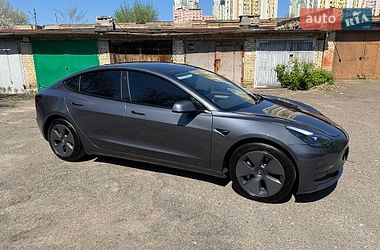 Седан Tesla Model 3 2022 в Киеве фото 30 Седан Tesla Model 3 2022 в Киеве