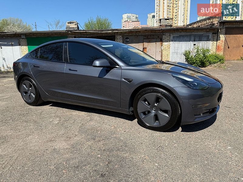 Седан Tesla Model 3 2022 в Киеве фото 31 Седан Tesla Model 3 2022 в Киеве