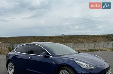 Tesla Model 3  2018
