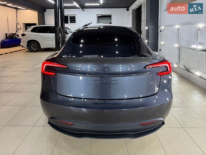 Седан Tesla Model 3 2024 в Коломиї фото 31 Седан Tesla Model 3 2024 в Коломиї