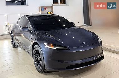 Седан Tesla Model 3 2024 в Коломиї фото 37 Седан Tesla Model 3 2024 в Коломиї