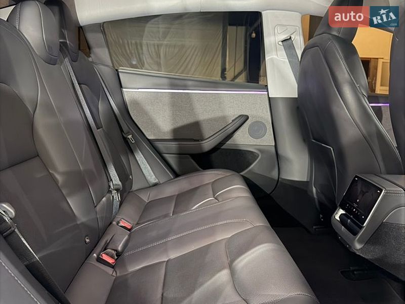 Седан Tesla Model 3 2024 в Коломиї фото 49 Седан Tesla Model 3 2024 в Коломиї