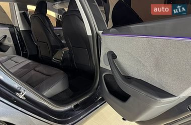 Седан Tesla Model 3 2024 в Коломиї фото 46 Седан Tesla Model 3 2024 в Коломиї