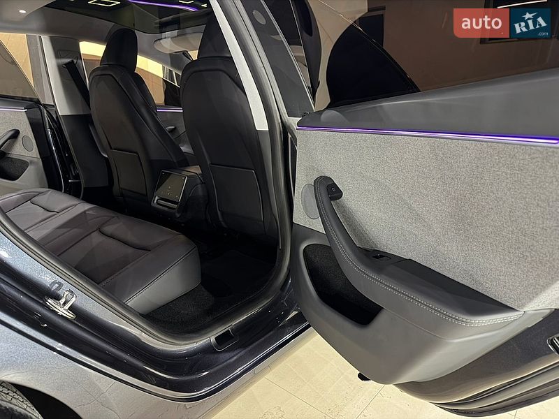 Седан Tesla Model 3 2024 в Коломиї фото 46 Седан Tesla Model 3 2024 в Коломиї