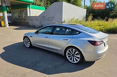 Седан Tesla Model 3 2018 в Дніпрі
