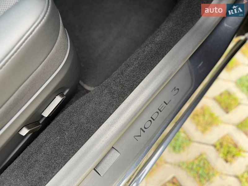 Седан Tesla Model 3 2024 в Коломиї фото 14 Седан Tesla Model 3 2024 в Коломиї