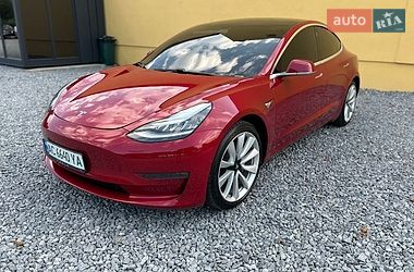 Tesla Model 3 2019