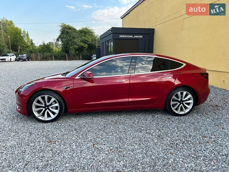 Седан Tesla Model 3 2019 в Самборе фото 22 Седан Tesla Model 3 2019 в Самборе