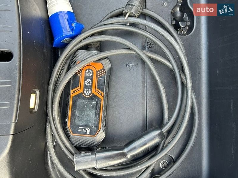 Седан Tesla Model 3 2019 в Самборе фото 41 Седан Tesla Model 3 2019 в Самборе
