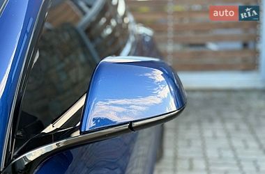Седан Tesla Model 3 2019 в Стрию