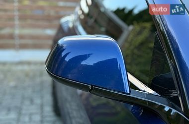 Седан Tesla Model 3 2019 в Стрию
