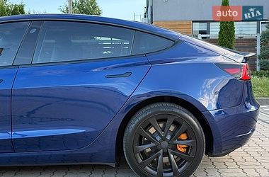 Седан Tesla Model 3 2019 в Стрию