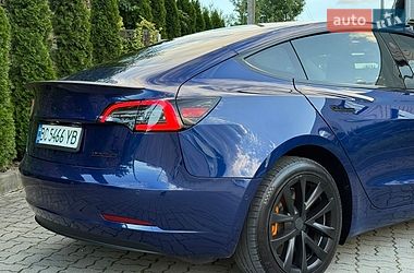 Седан Tesla Model 3 2019 в Стрию